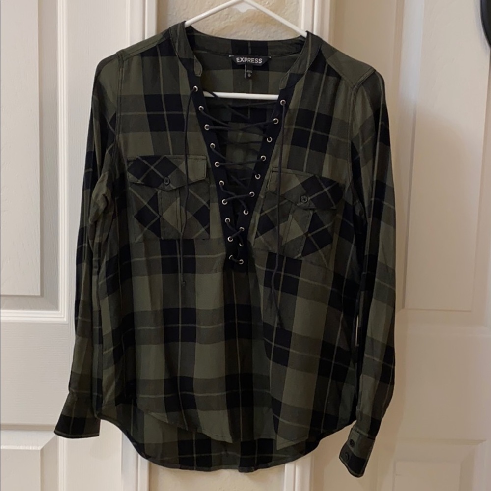 EXPRESS Plaid Pullover Top